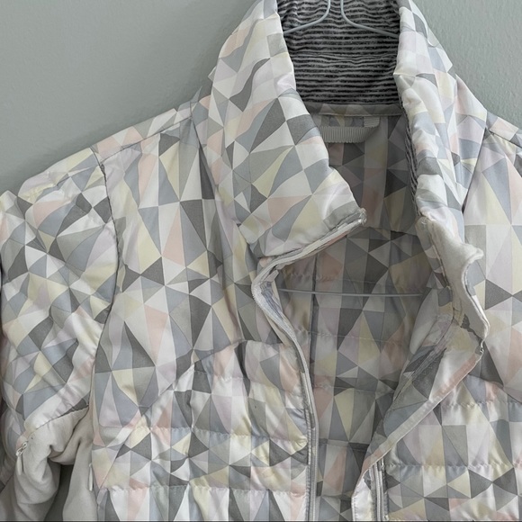 Lululemon Puffer Jacket - Picture 3 of 4